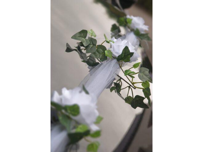 bruiloft slinger met roos