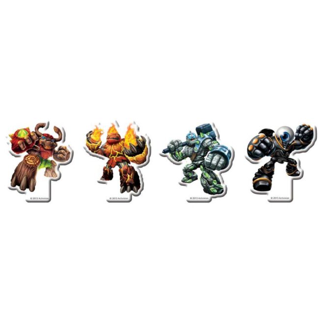 Vier Skylanders Giants kaarsjes in de vorm van personages uit Skylanders