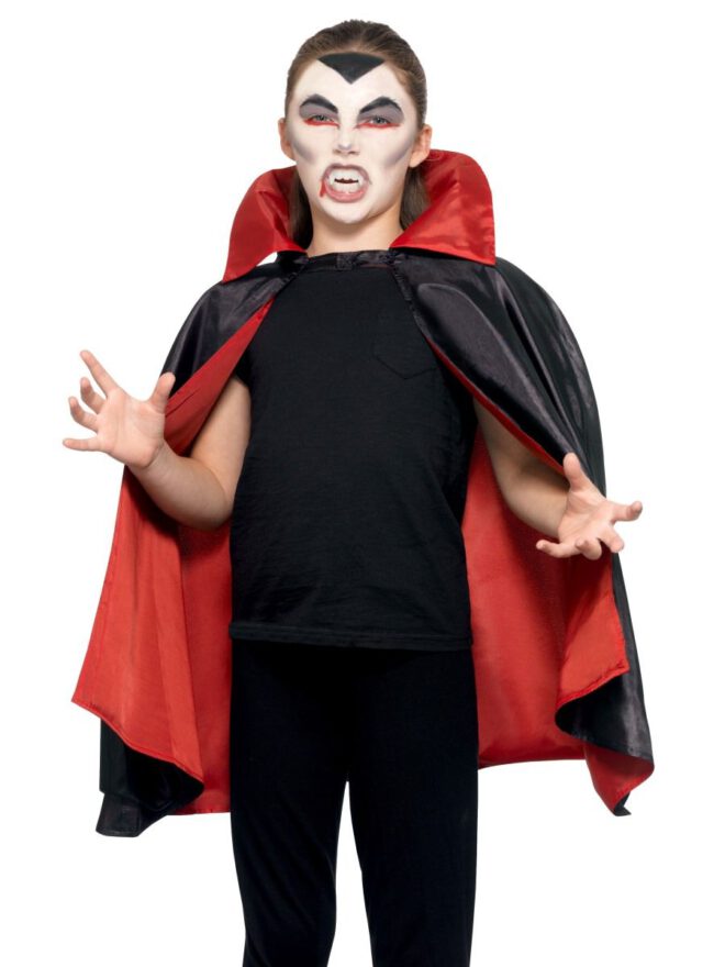 Reversible vampire cape