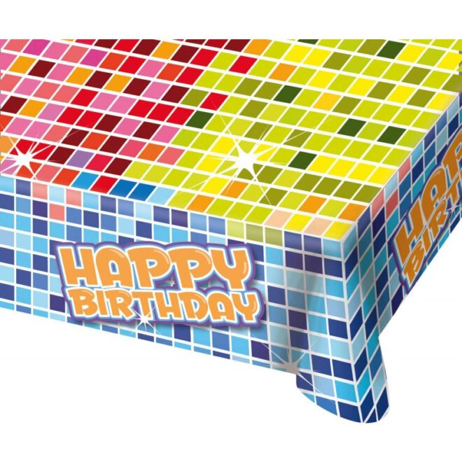 Vrolijk Birthday Blocks tafelkleed van plastic met daarop de tekst 'Happy Birthday'