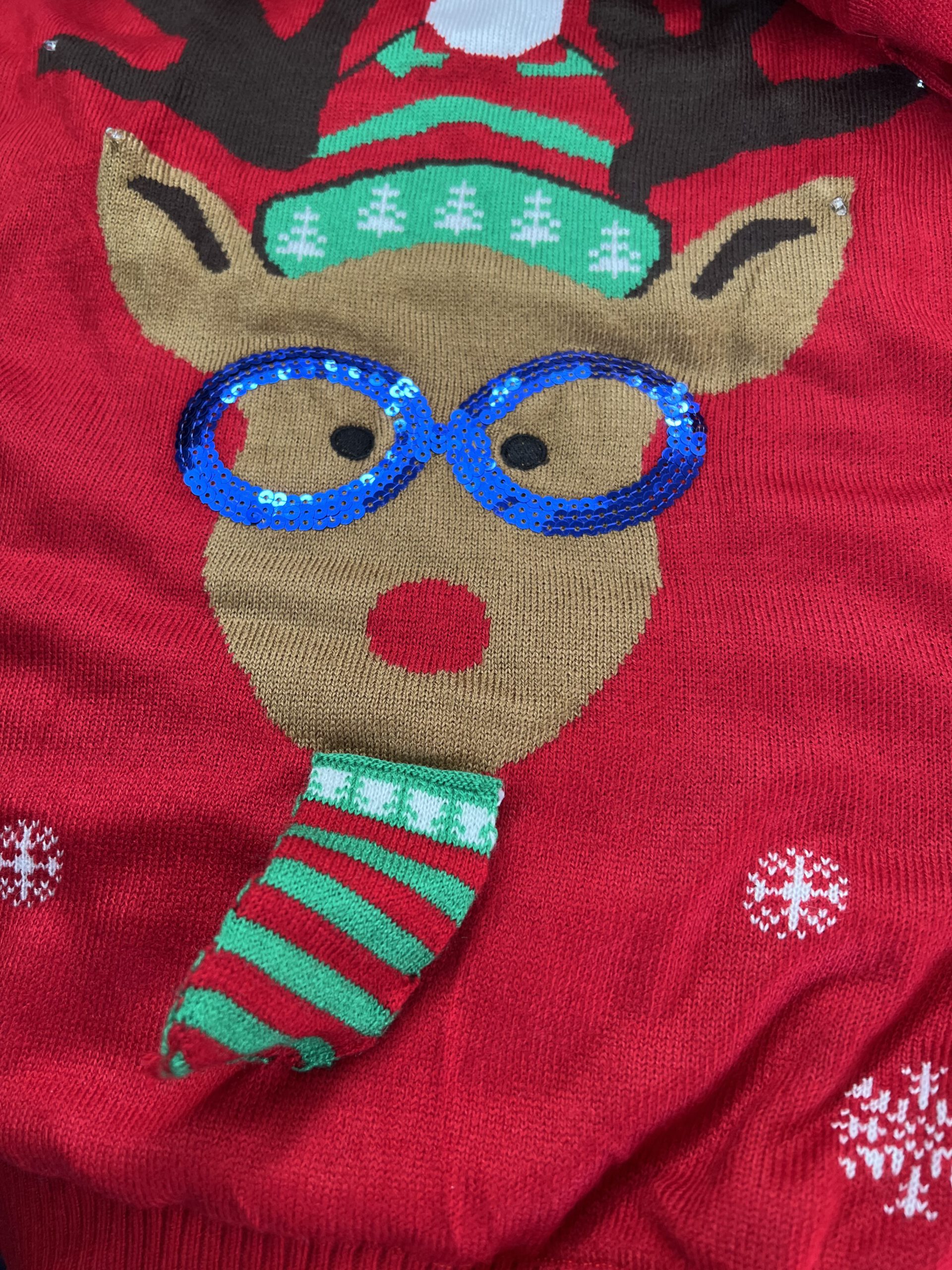 KerstSweater Rudolph met bril en stropdas - -